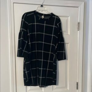 Sundays Black and White Long Sleeve Dress